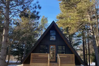 Image de Cozy A-Frame Cabin in the Woods!