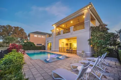 Image de Elegant Chateau | 9br, Movie Theater, Pool & Spa, Golf Course Views