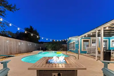 Image de Panama City Beach Cottage + Heated Pool + Arcade + Walk to Beach + Sleeps 7
