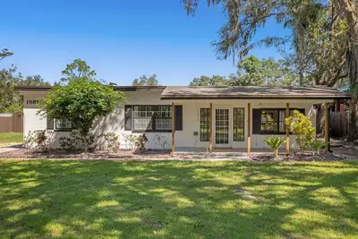 Image de Tranquil Qasis 3/2 Cottage in East Orlando, Fl!