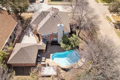 Image de Tx Oasis! WfallPool! Grill! Theatre! Ev/240, Gp, 5