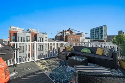Image de Kid Friendly Old City | Parking + Roof Deck