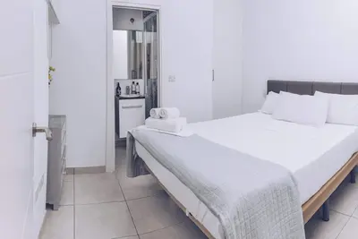 Image de Budget friendly 2br\/2ba in the city center