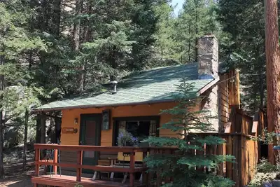 Image de Elkhorn Cabin - Private Deck, Scenic Paradise, Adventure Awaits