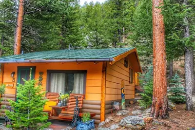 Image de Tranquil Solitude Cabin - Spectacular Views, Cozy Comfort