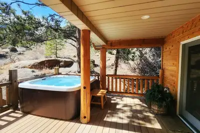 Image de Serene Sunrise Cabin: 3br Retreat, Steps from Pine Haven, Amenities Galore