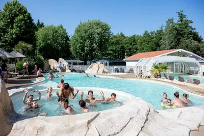 Image de Camping 4 étoiles - Piscine - eebifa