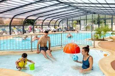 Image de Camping 4 étoiles - Piscine  - eec0ec