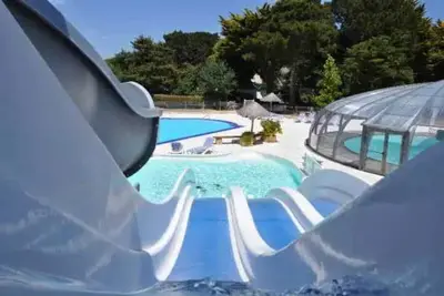 Image de Camping 4 étoiles - Piscine - eec0h0