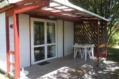 Image de Chalet 3 étoiles - Piscine - eecbgh