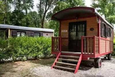 Image de Camping 2 étoiles - Piscine - eecebc