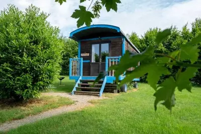 Image de Camping 3 étoiles - Piscine  - eececd
