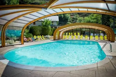 Image de Chalet 5 étoiles - Piscine - eecefh