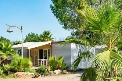 Image de Camping 3 étoiles - Parc aquatique - eecehb