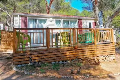 Image de ZEcamping 4* piscine chiens acceptés mobil-home Tv 30m2 4 pers