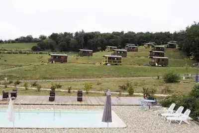 Image de Cabane 4 étoiles - Piscine  - eed0ac