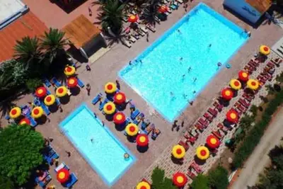 Image de Camping 4 étoiles - Piscine  - eeecdi