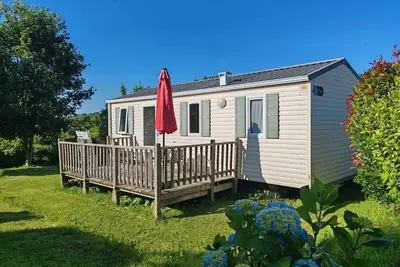 Image de Camping 3 étoiles - Piscine  - eeefif