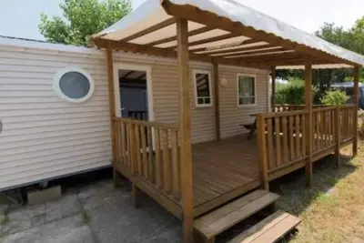 Image de Camping 3 étoiles - Piscine  - eehfia