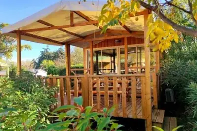 Image de Camping 3 étoiles - Piscine  - eehfib