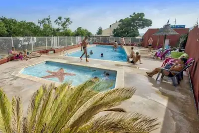 Image de Camping 3 étoiles - Piscine  - eehfif