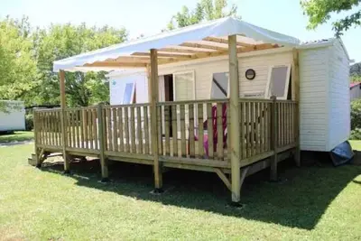 Image de Camping 3 étoiles - Piscine - eehgee