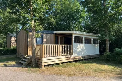 Image de Camping 4 étoiles - Piscine - eehhih