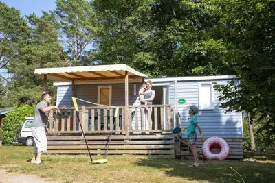 Image de Camping 3 étoiles - Piscine - eeiifh
