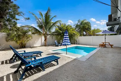 Image de Charming 2Bdrm Coastal Cottage 3 min from Beach!