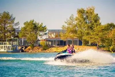 Image de Camping 3 étoiles - Piscine - eebebh