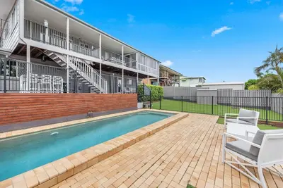 Image de Hillcrest House A Poolside Retreat on the Coast