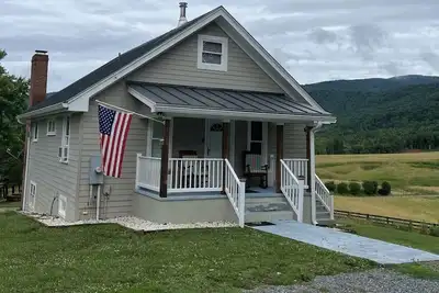 Image de Mountain View Farmhouse