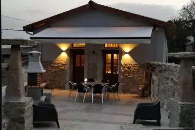 Image de Casa Rural de Alquiler Íntegro, Zona Exterior con Barbacoa Calefactor