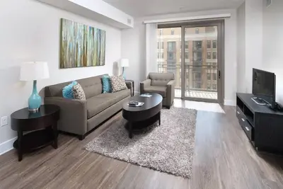Image de near Pentagon City Metro 2 Br | Desk + Wi-Fi