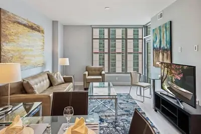 Image de Ample Parking Space! Walk to Bethesda Station | Downtown Bethesda | by Gls