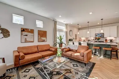 Image de Luxury, comfortable escape w/King, 12 min from Dia