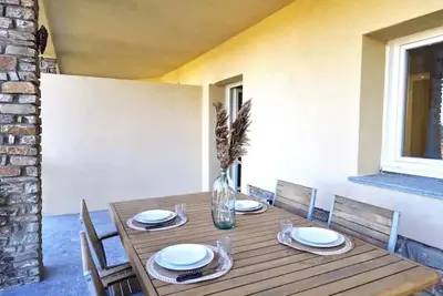 Image de Talasani ; Appartement Moderne Avec Piscine