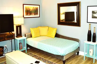 Image de Red 3: A Cozy Two-bedroom Apartment