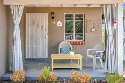 Image de Prime 1br Haven | Walk to 4th Ave & Local Hotspots