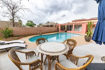 Image de Unique Casa w/ Private Pool | Near UofA & Shopping
