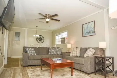 Image de Bungalow near Main Street - #2