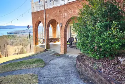 Image de The Cellars at Broken Arrow Farms\nCozy 2-bedroom condo in marvelous Scottsboro