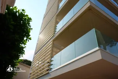 Image de Appartement 'Torre Gidone 2' avec vue sur mer, terrasse privée et climatisation
