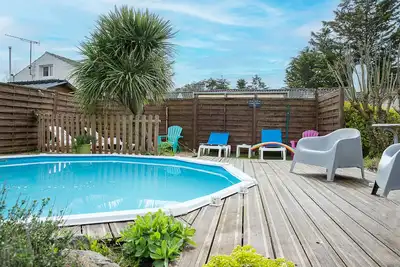Image de Maison 'New - Gite Jennifer Piscine Et Spa' avec piscine partagée, terrasse privée et Wi-Fi