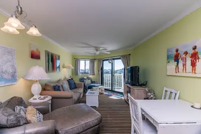 Image de 209 Bay Creek Villa-Beautiful 2nd Floor Villa;Private Balcony;Water Views;Communal Pool