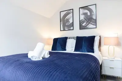 Image de Modern 2 Bedroom Apartment Near City Centre
