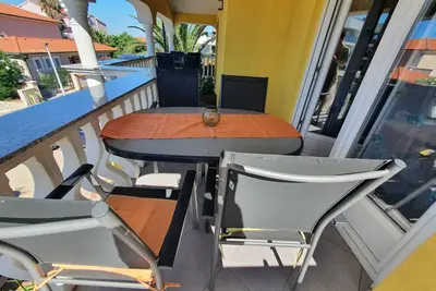 Image de Appartement d'une chambre avec la terrasse Vir (A-22235-b)