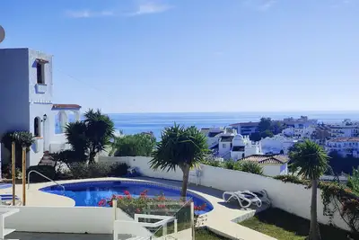 Ap393 - Los Almendros