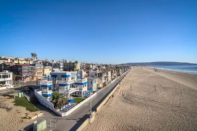 Image de 90210 Beach House - Middle Unit