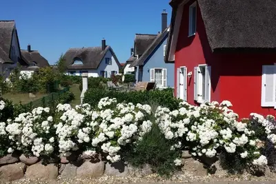 Image de Ferienhaus für 4 Gäste mit 100m² in Glowe